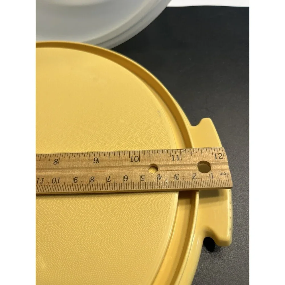 Tupperware Cake Carrier, Cake Taker, Gold, wLid, #684-5, 12 Inch Vintage